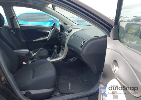 2010 Toyota Corolla S z USA, uszkodzony, nr VIN 2T1BU4EEXAC364264